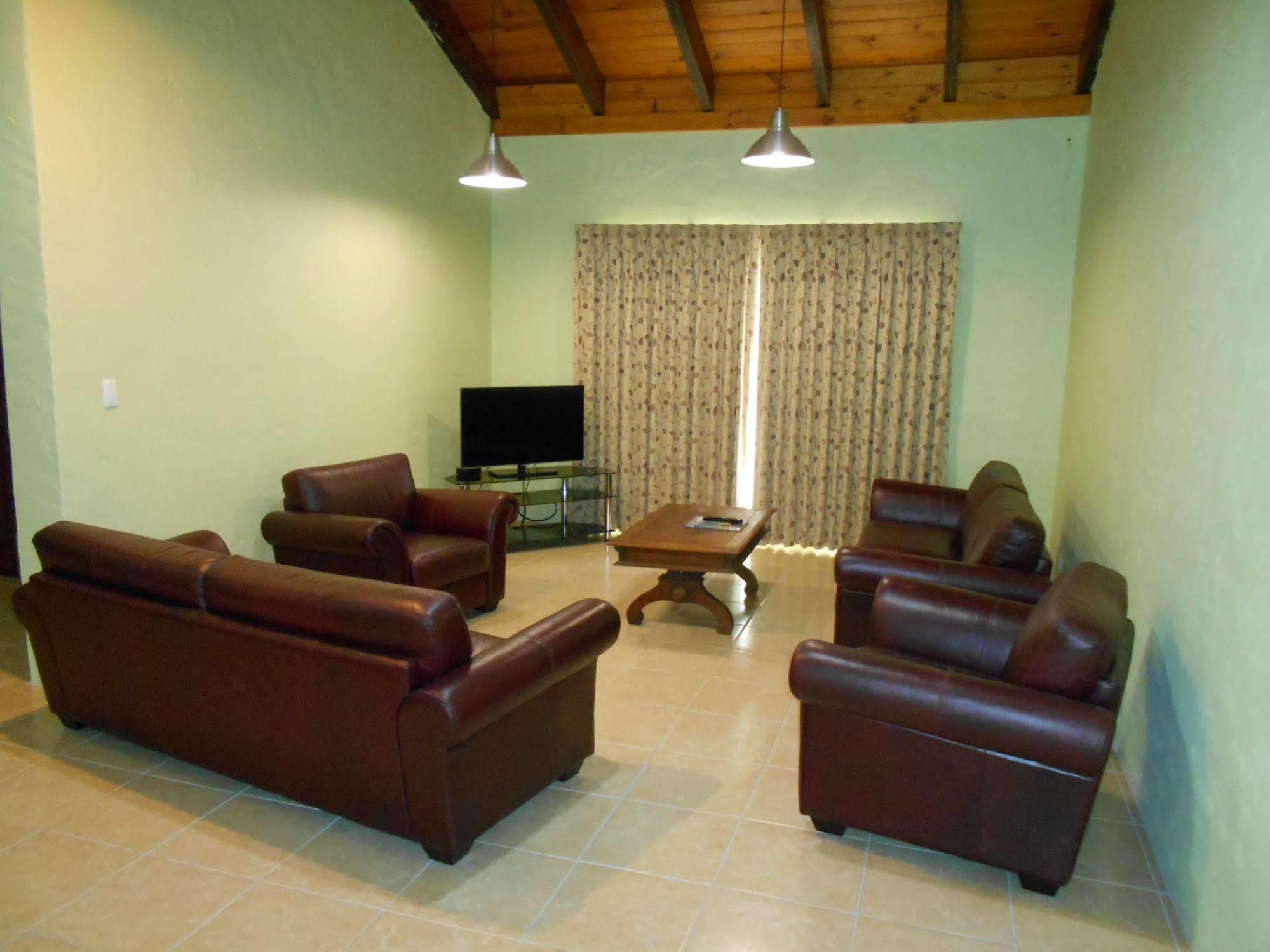 Chalets On Stoneville 레드클리프 외부 사진